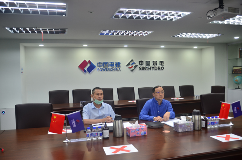 亚太区域总部联合成员企业对于境外项目疫情防控进行视频巡检.JPG
