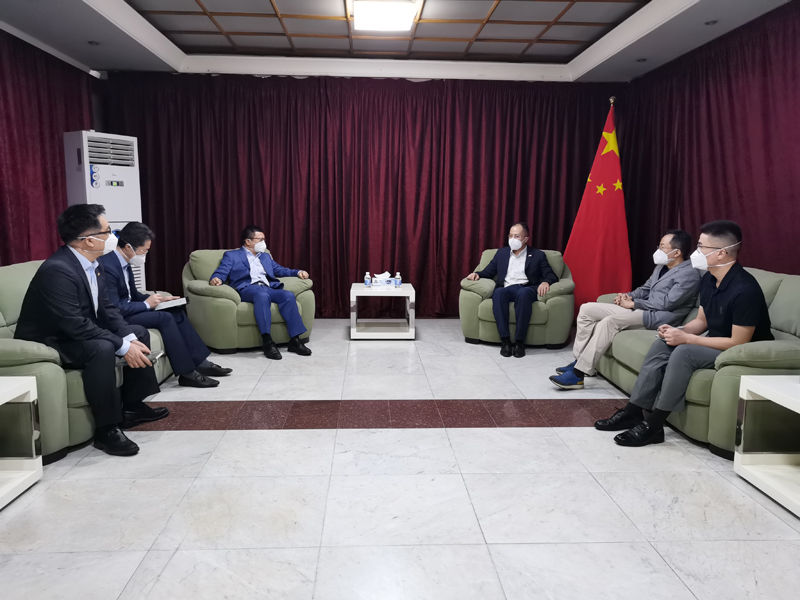 季晓勇拜访中国驻伊拉克使馆临时代办简放宁、商务参赞许春.jpg