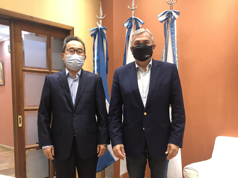01  侯晓暾拜访胡胡伊省长.jpg